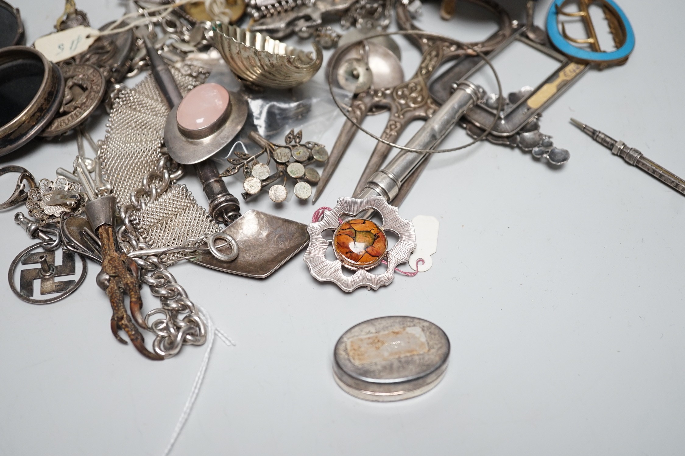 Sundry silver and jewellery items, including a Georgian salt, silver bracelet, sterling pencil, etc.